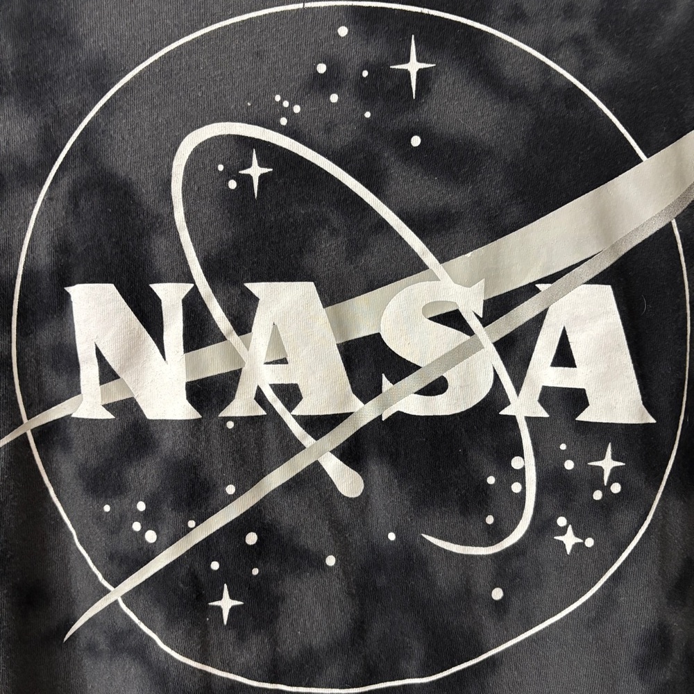 American Eagle NASA Cropped T-Shirt - Picture 8 of 12